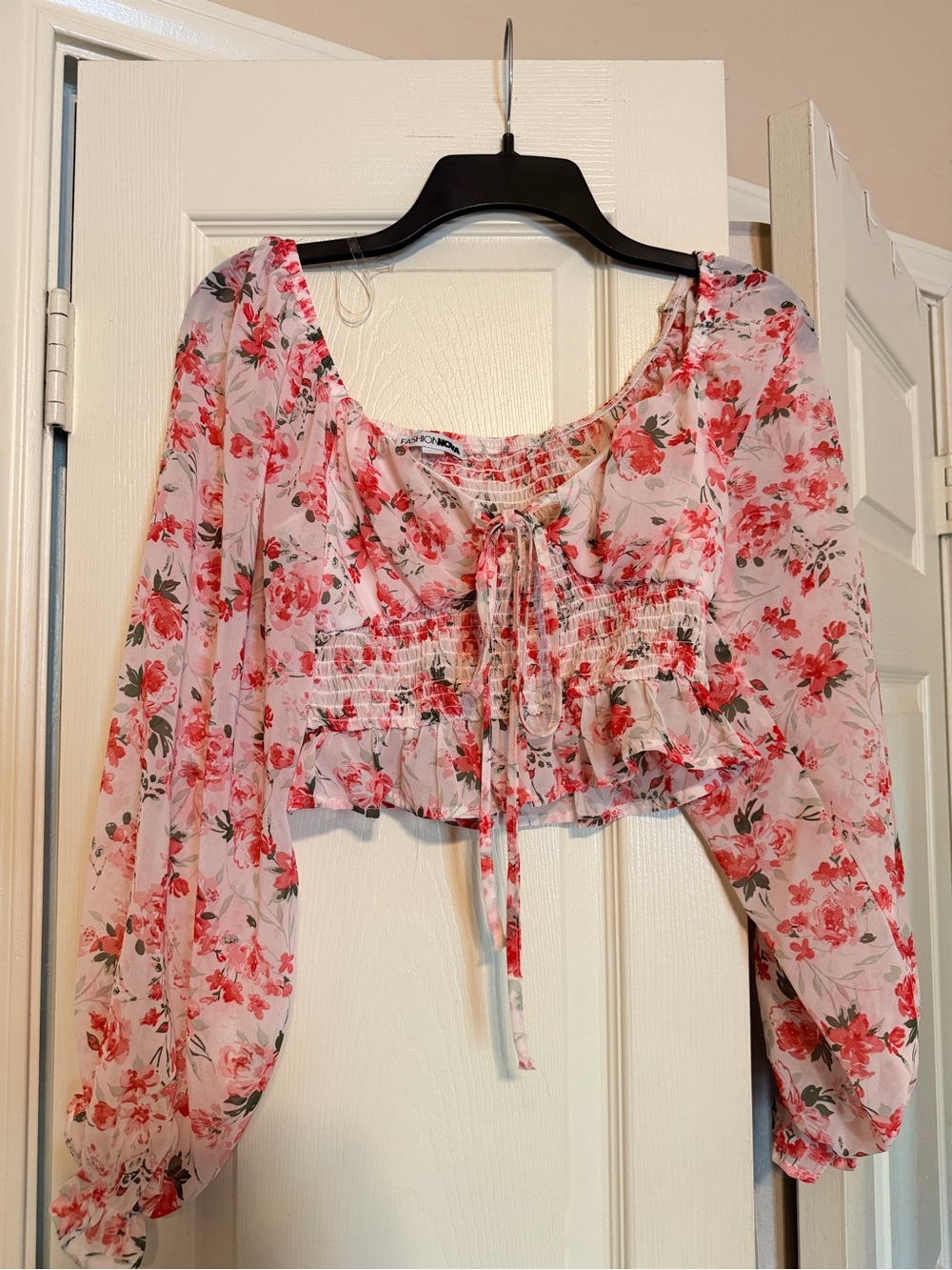 Fashion Nova Pink Floral Tie-Front Crop Top